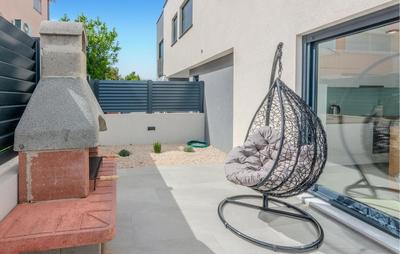 Amazing Home In Vrsi With Heated Swimming Pool