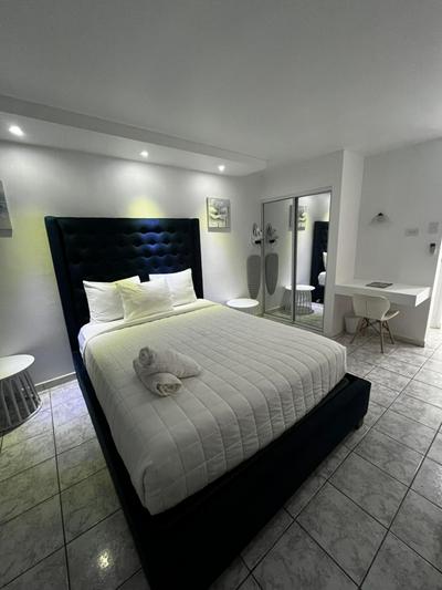 Douglas Highway Inn Hotel