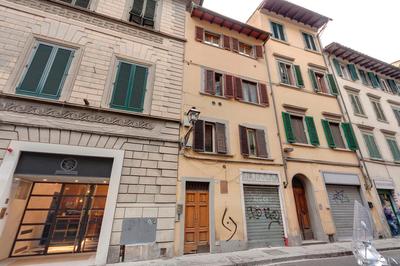 Victor Apartment by Mamo Florence