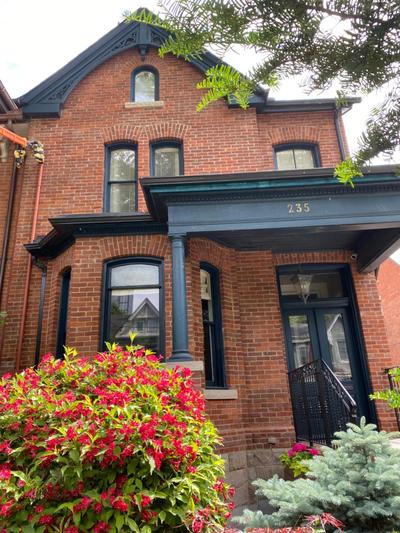 Downtown Luxury Victorian Retreat