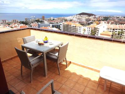 Splendid top floor apartment with panoramic sunset views and free WIFI