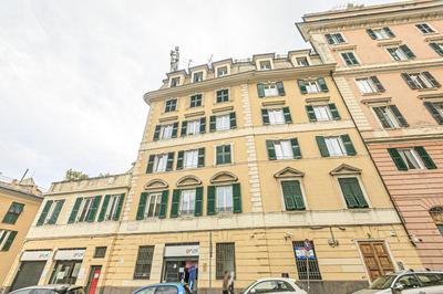 Real Italian Estate - Genoa Memories