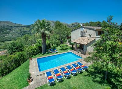 Owl Booking Villa Picasa Alt - Surounded by Nature