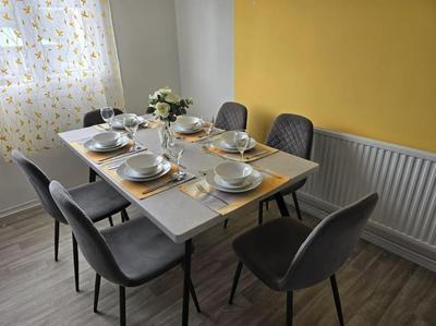 Cosy Home City Centre with free parking