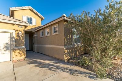 Modern 4BR Oasis, Fireplace, Patio & Spacious Family Room