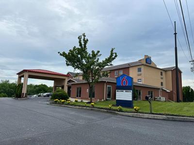 Scottish Inns & Suites - North Hershey
