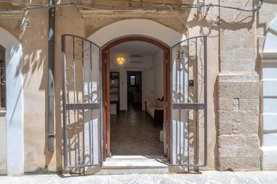 Studio Alagona, three minutes walk from the sea