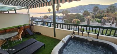 Terraza al mar
