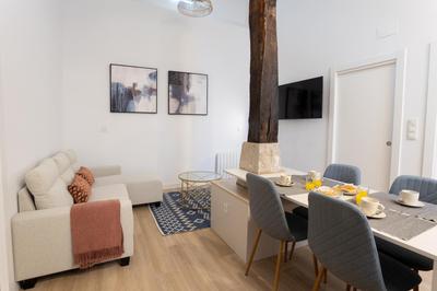 Homely apartment by urbanhosting
