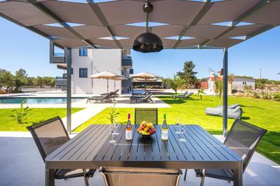 Luxury Oasis in Chania - Private Pool, BBQ & Garden by WeHome
