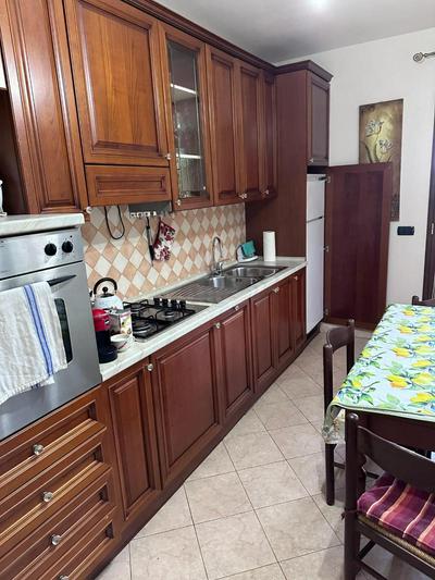 2 bedrooms house with terrace and wifi at Sanremo 2 km away from the beach