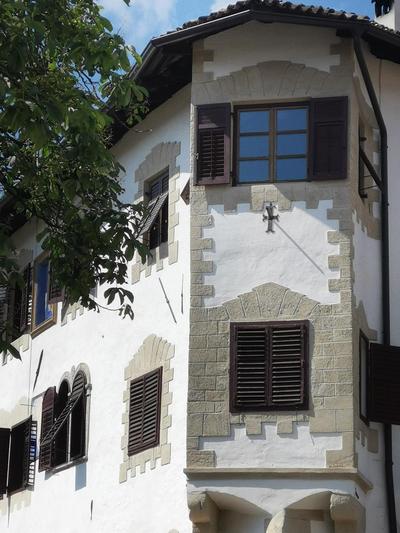 Ansitz Grustdorf