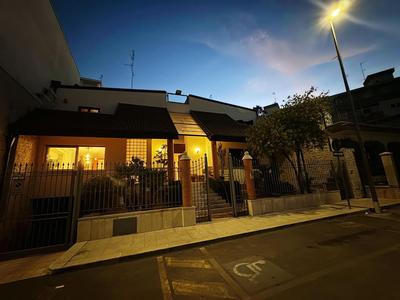 Luxury Palace Di Bitonto