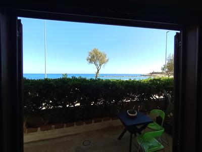 Appartamento fronte mare