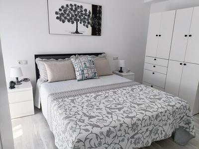 Mare de Deu, vivienda vacacional para familias y mayores de 25 años en el Grao de Gandia-Playa