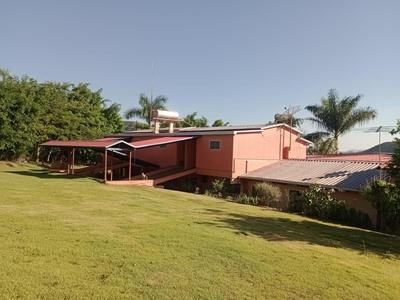 Pousada Vale Verde - Campo de Futebol- Piscina - Vista para Serra