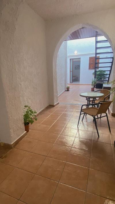 Isola Studio 1