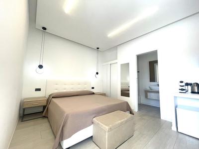 Magenta Rooms