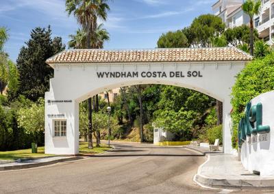 Beautiful Apartment with Stunning Sea Views, Perfect for Relaxation
