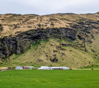 Drangshlid Hotel by Tröll