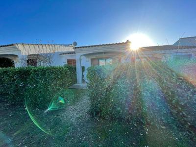 Gemütliches Appartement in Budoni mit Grill und Garten
