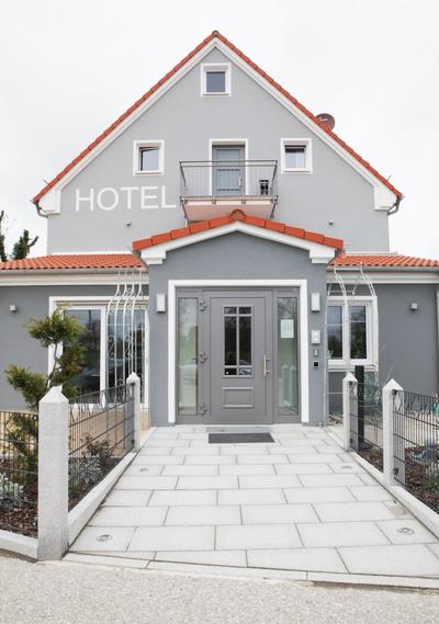 Gastwirtschaft & Hotel Doll