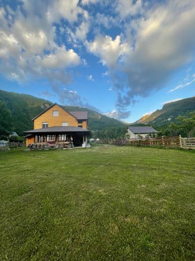 Riverside Guesthouse & Sauna