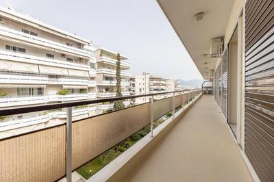 Amfitritis family lux apartment at palaio faliro