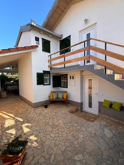 House Roza