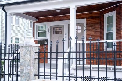 Breezy 3BR Boston Apt - Bathtub, Parking, TV, Walk to Train 803