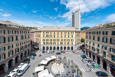 Piazza Colombo House Historic Center - Happy Rentals