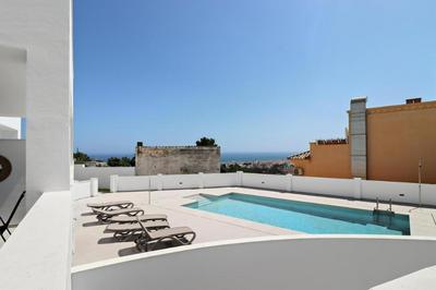 Nerja Apartamento con Piscina y Garaje