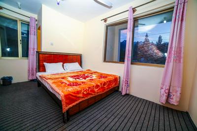 Yak Sarai Hotel & Restaurant