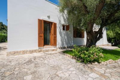 Villa Giglio with Garden and Mini Pool by Rentbeat