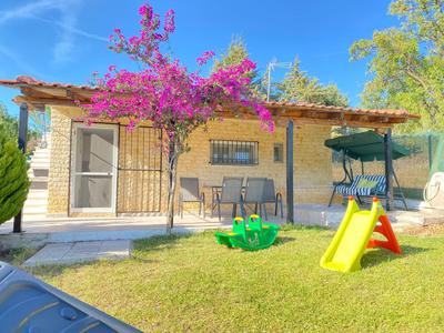 Chrysa house