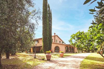 Relais Casale Il Poggetto VILLA PAOLA by Zoom In Earth