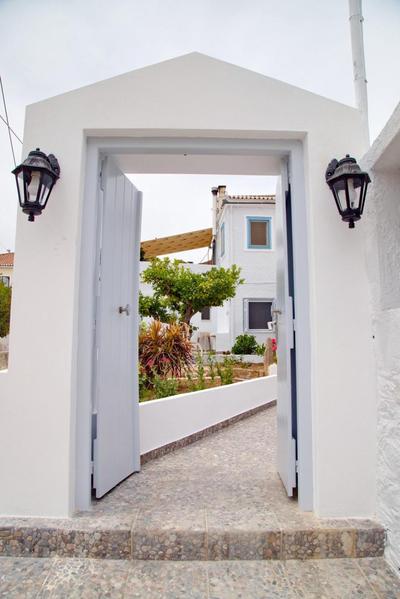 Aroura Homes Spetses 3BR 2BA