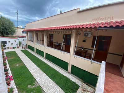 Ramo's Charming Studio Apartment with Sunlit Veranda - 1st