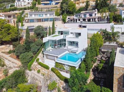Peaceful Oasis in Jávea Villa with Sea Views and Pool