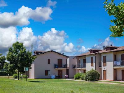 Apartment in Peschiera del Garda 22083