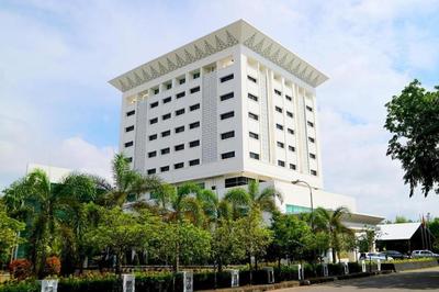 Grand Mahkota Hotel