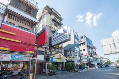 OYO 1090 Hotel Anging Mammiri Makassar