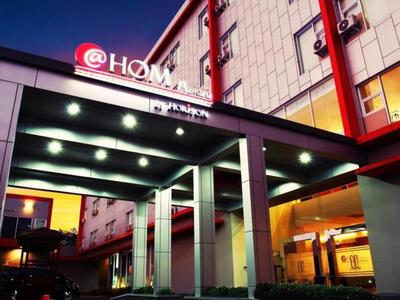 @Hom Premiere Cilacap Hotel
