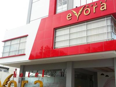 Evora Hotel