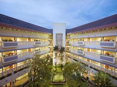 Puri KIIC Golf View Hotel