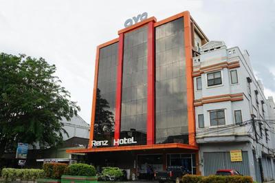 Ren'z Hotel