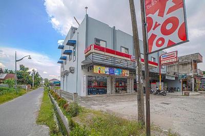 OYO 90637 Rumah Ni Karo