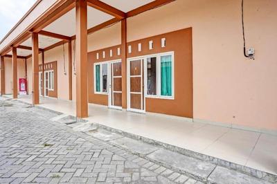 OYO 92006 Kost Sejahtera Syariah