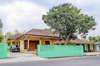 SPOT ON 93199 Bunda Family Homestay Syariah