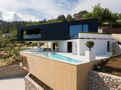 Villa 3,0 near Opatija for 8 people with indoor and outdoor pool & wellness